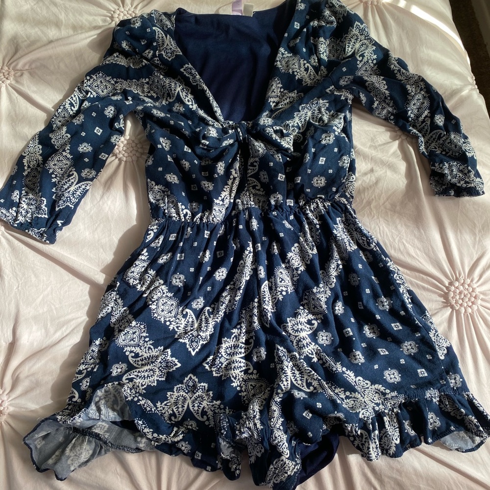 Summer Rompers - Picture 2 of 3